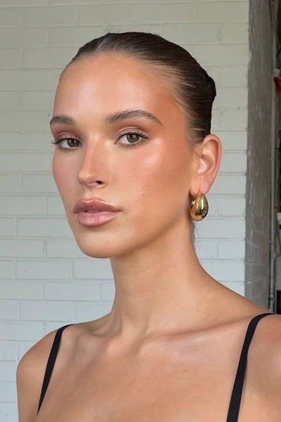 Editorial makeup for a photoshoot in Warsaw