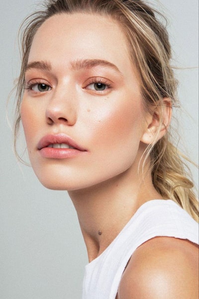 Natural makeup, second variation